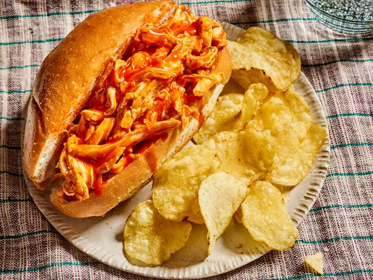 Slow Cooker Buffalo Chicken Sandwiches